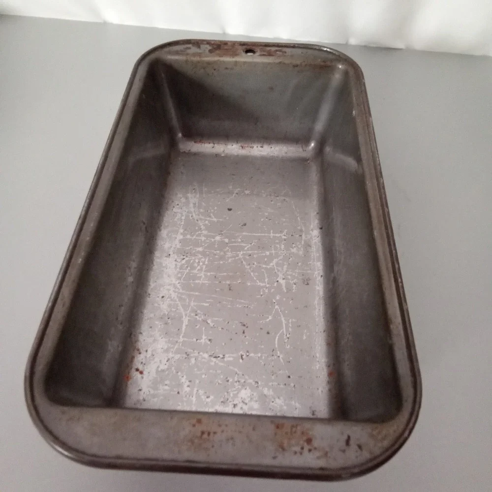 Vintage Metal Loaf Pan Rustic Silver Gray Bread Meatloaf Baking Tin 9 Inch